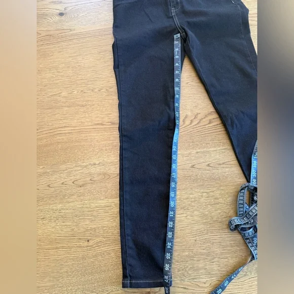 Etica Skinny Jeans Size 2 Stretch Denim NWT Slim Leg Dark Wash